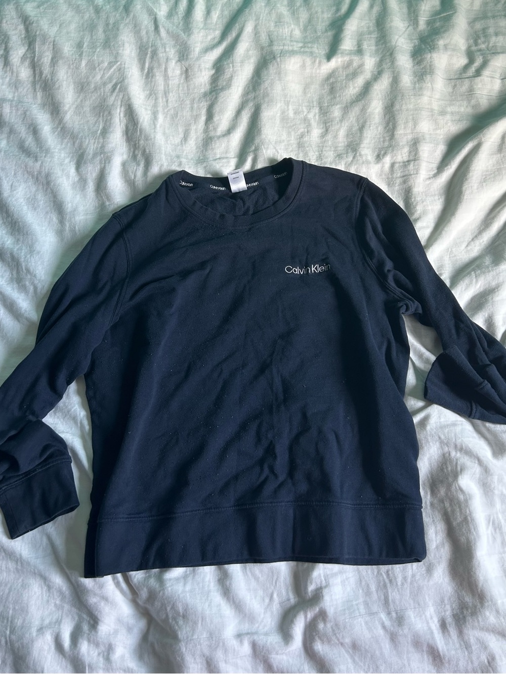 Calvin Klein Men's Navy Blue Crewneck Sweatshirt with Logo